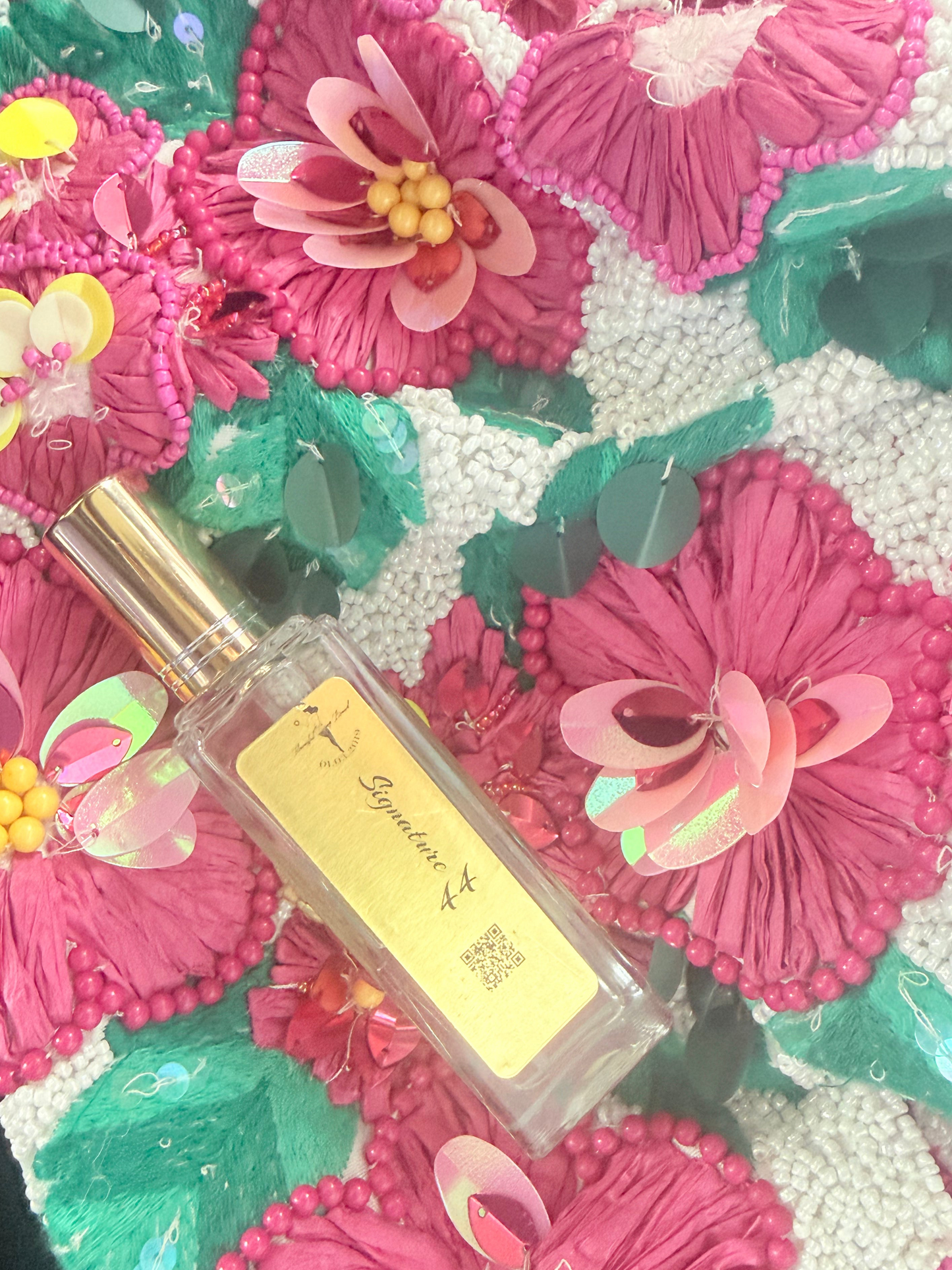 Signature Parfum & Fragrance